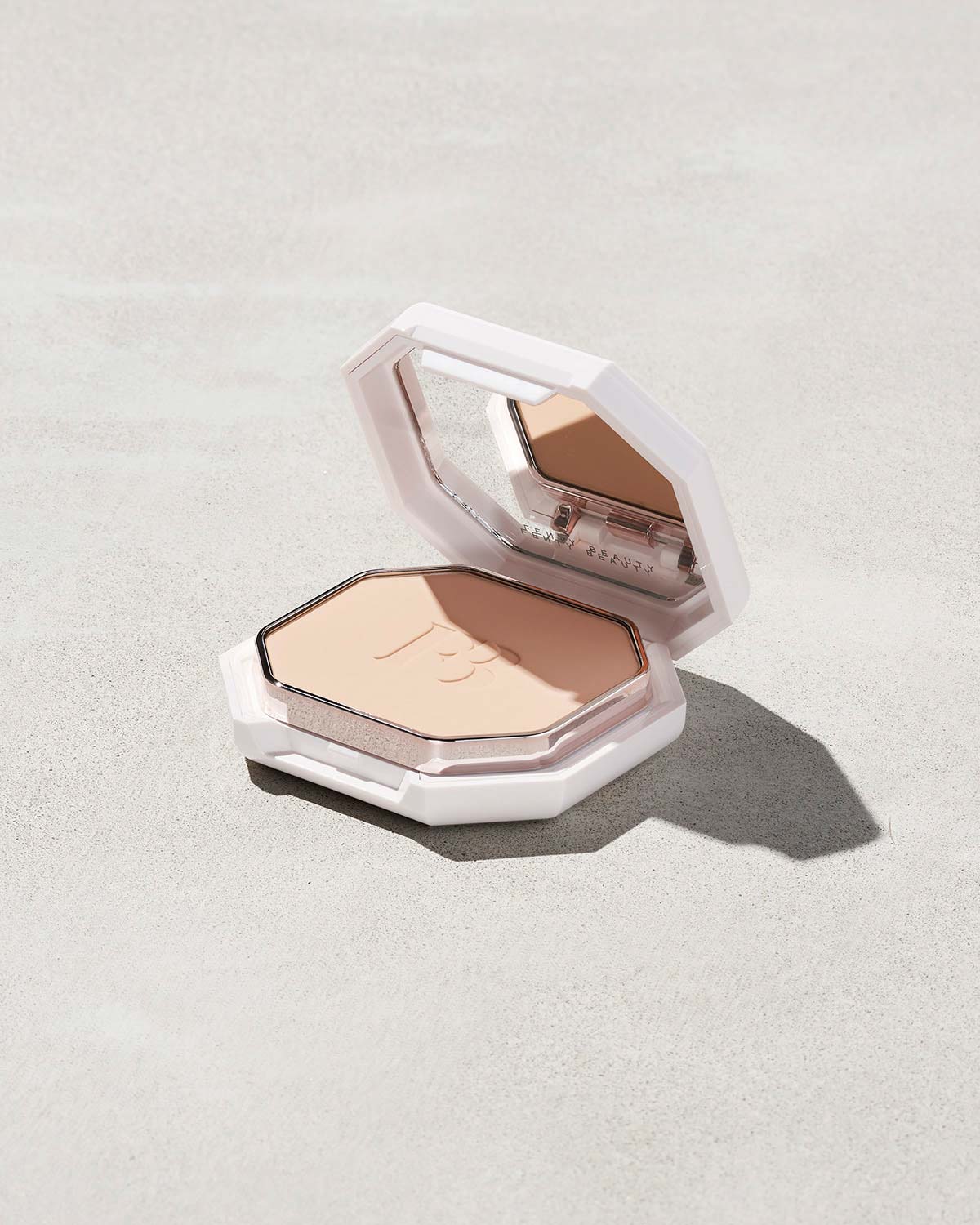 Pro Filt'r Soft Matte Powder Foundation — 